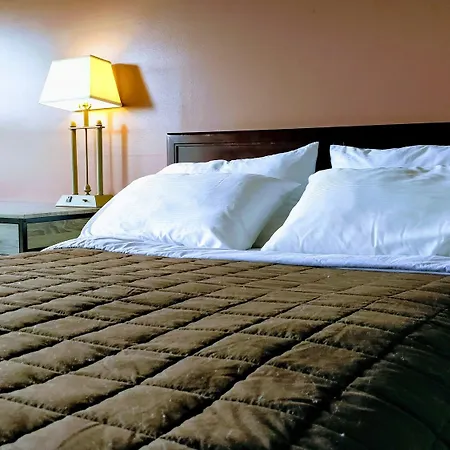 Kings Inn Midland Room photo